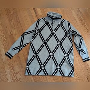 Tristan Black and Gray Turtleneck Sweater